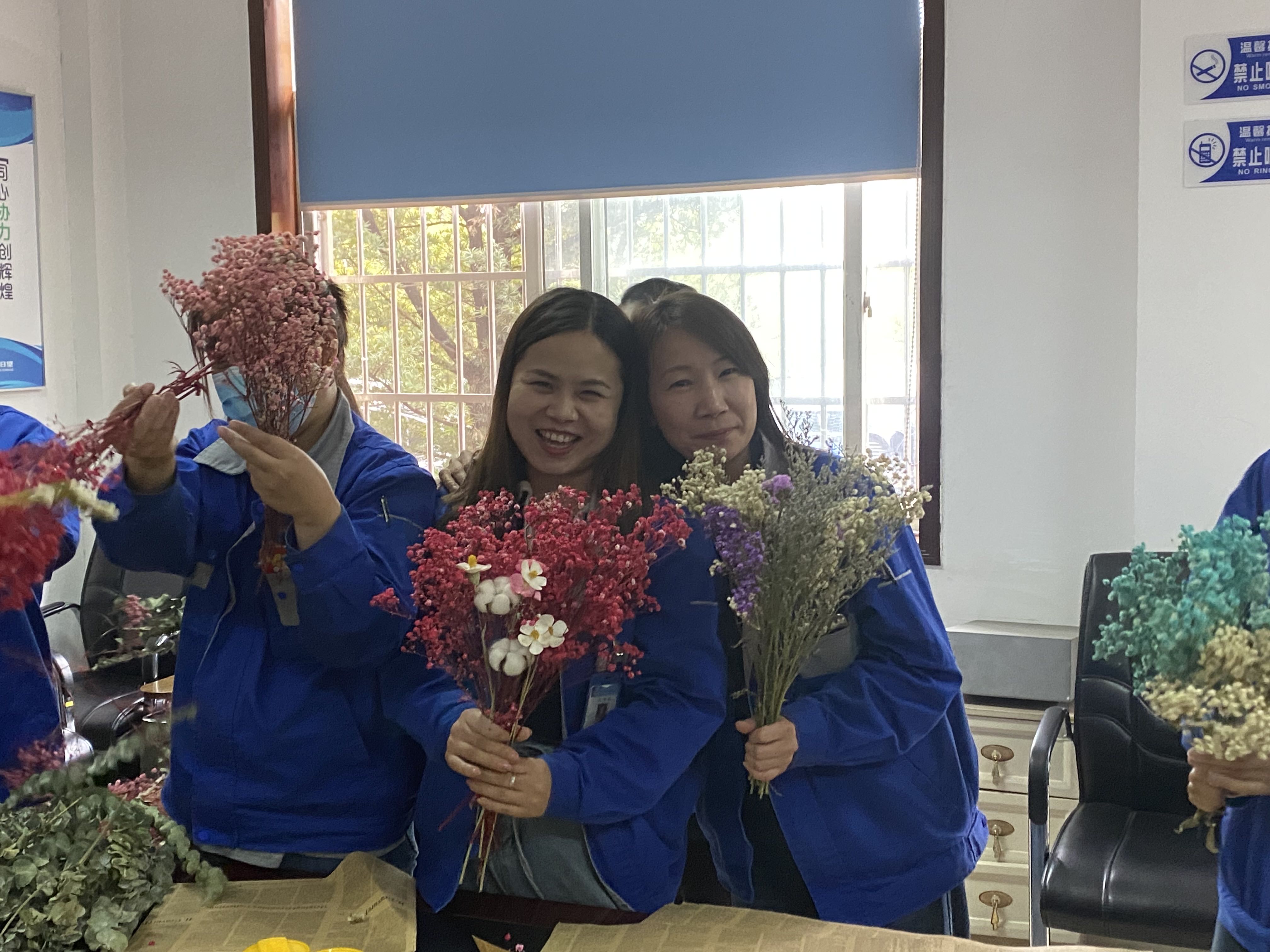 乐鱼平台-乐鱼(中国)一站式服务平台
,宏明日望,株洲电子科技,湖南电容器,株洲电容器,电容器